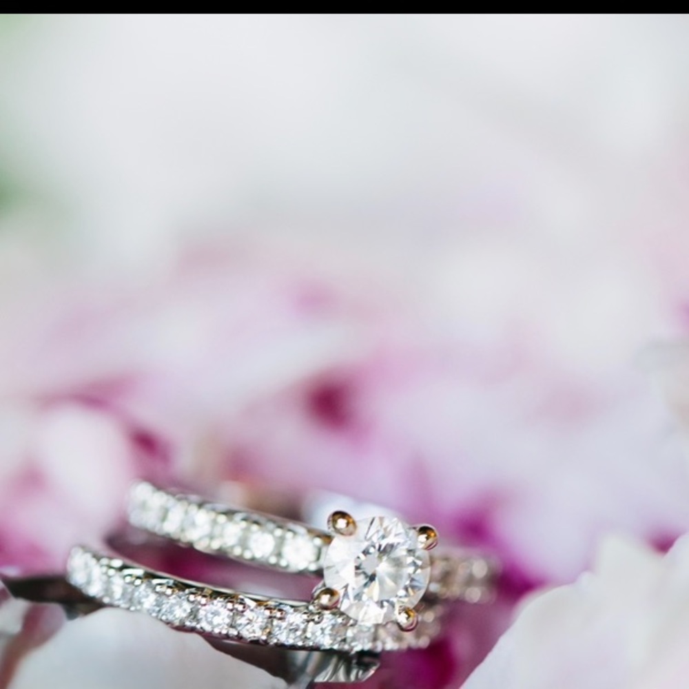 White gold engagement ring and wedding band